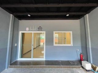 Reihenhaus zur Miete mit 3 Zimmer in Lak Si, Bangkok