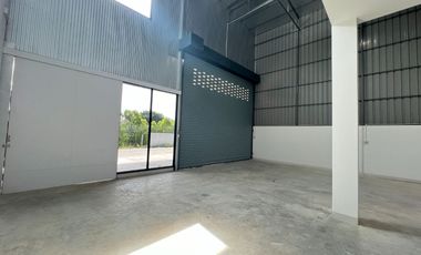 Продажа 3 спальни склад в Lam Luk Ka, Патумтани