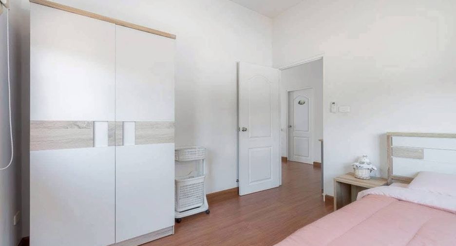 For sale 4 bedrooms house in Hang Dong, Chiang Mai