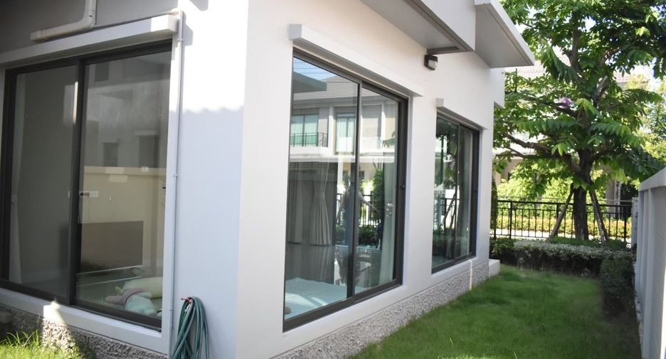 For sale 3 bedrooms house in Saphan Sung, Bangkok