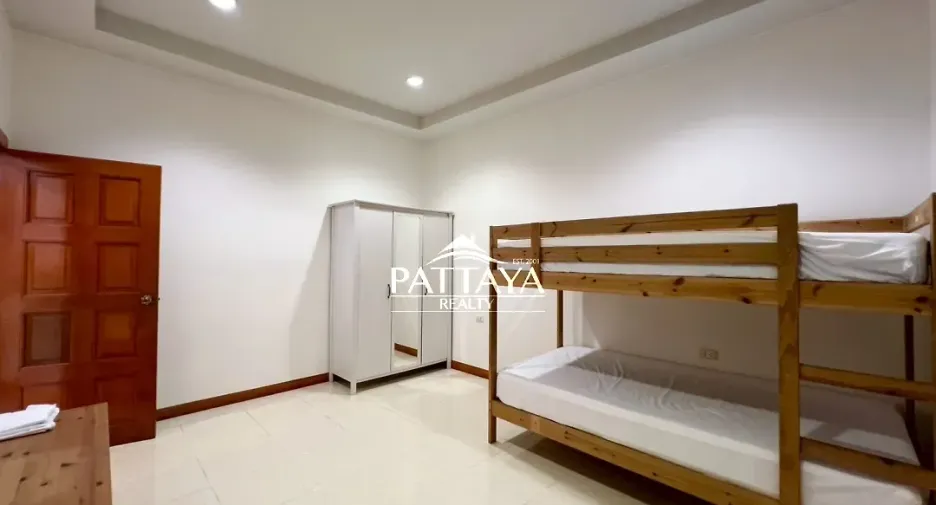 For rent and for sale 3 bedrooms house in Bang Lamung, Chonburi