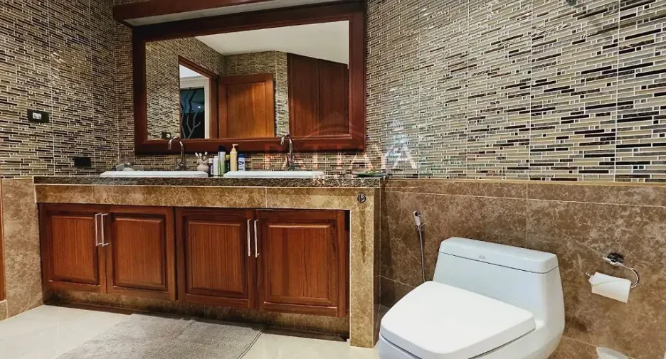 Wohnung zur Miete und zum Kauf mit 3 Zimmer in Sattahip, Chonburi