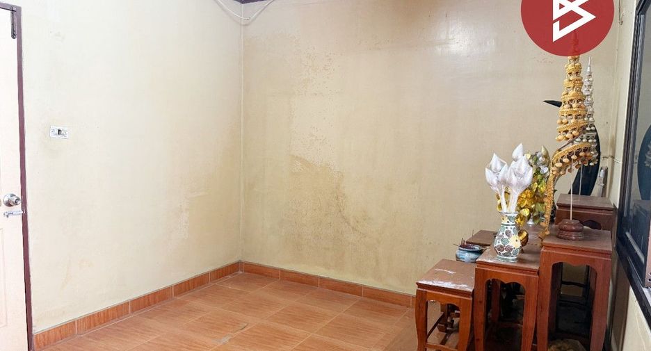 Casa adosada en venta de 3 habitaciones en Phra Pradaeng, Samut Prakan