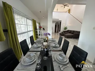 Haus zur Miete mit 3 Zimmer in Bang Lamung, Chonburi