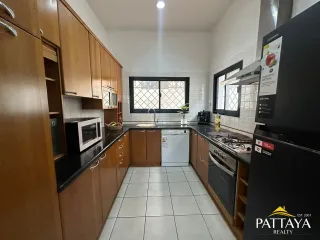 Haus zur Miete mit 3 Zimmer in Bang Lamung, Chonburi