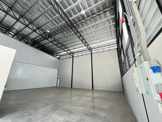 出租 仓库 在 Bang Phli, Samut Prakan