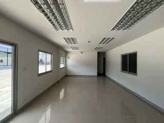 出租 仓库 在 Bang Phli, Samut Prakan