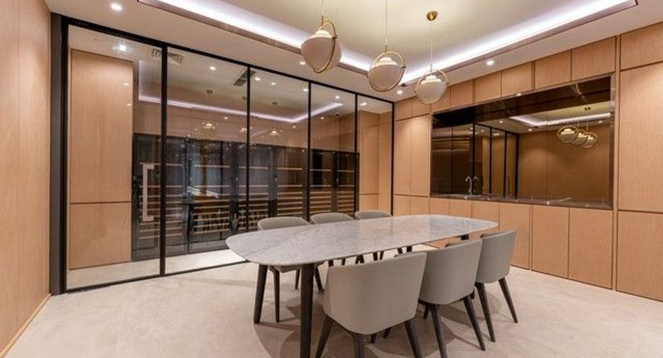 For sale 1 bed condo in Pathum Wan, Bangkok
