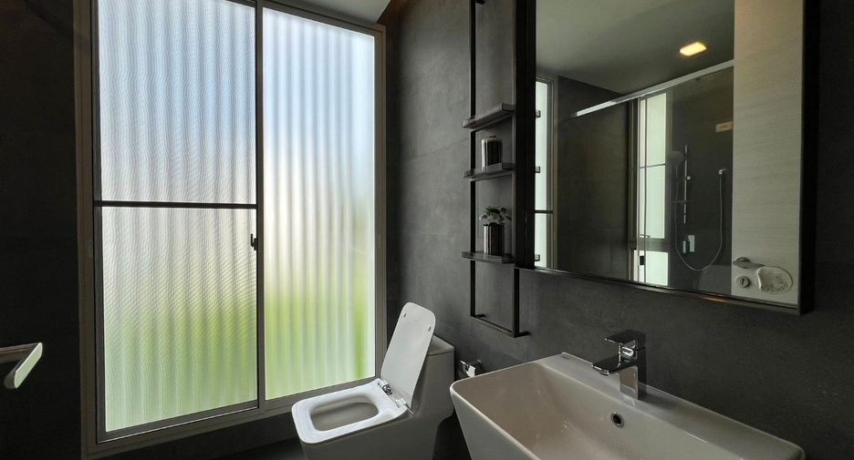 Casa en venta de 4 habitaciones en Bang Phli, Samut Prakan
