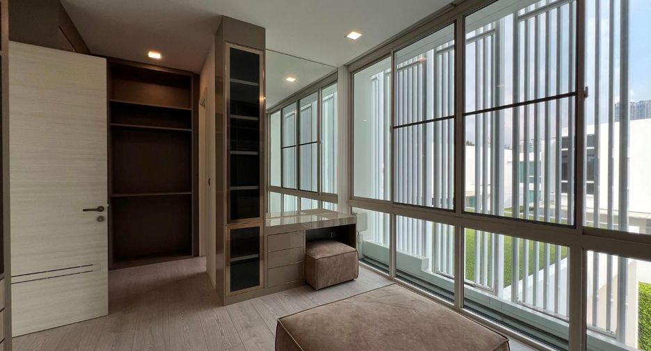 Casa en venta de 4 habitaciones en Bang Phli, Samut Prakan