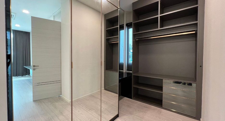 Casa en venta de 4 habitaciones en Bang Phli, Samut Prakan