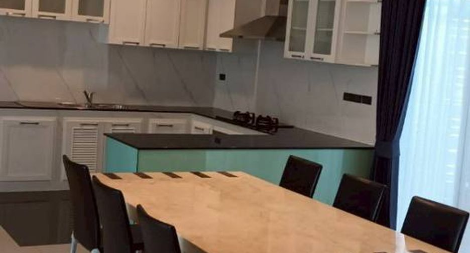 For rent 4 ベッドルーム villa in Watthana, Bangkok