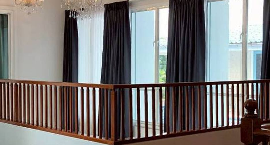 For rent 4 ベッドルーム villa in Watthana, Bangkok