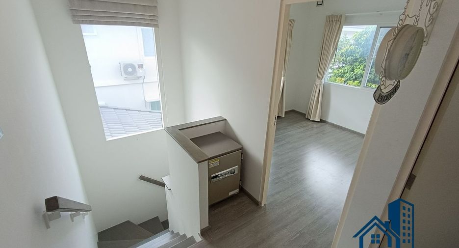 Casa en venta de 4 habitaciones en Lam Luk Ka, Pathum Thani