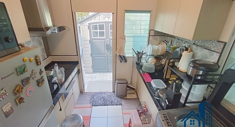 Casa en venta de 4 habitaciones en Lam Luk Ka, Pathum Thani