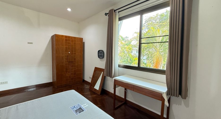 For rent 4 bedrooms villa in Mae Rim, Chiang Mai