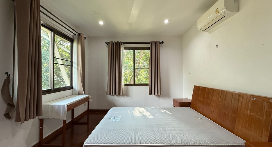 For rent 4 bedrooms villa in Mae Rim, Chiang Mai