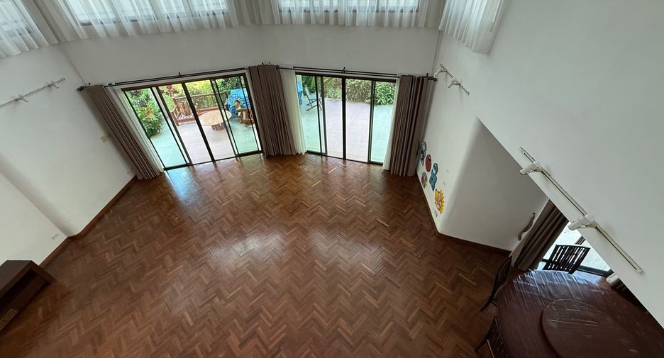 For rent 4 bedrooms villa in Mae Rim, Chiang Mai