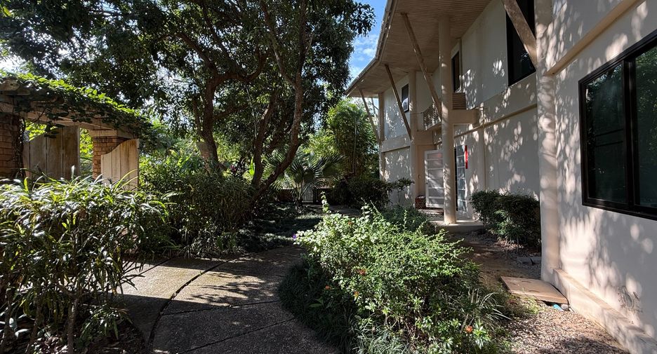 For rent 4 bedrooms villa in Mae Rim, Chiang Mai