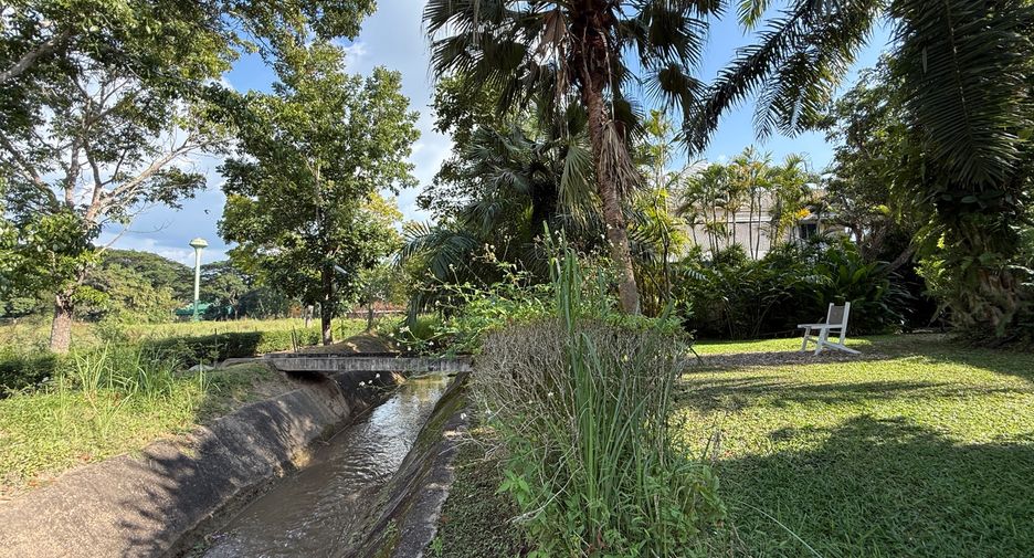 For rent 4 bedrooms villa in Mae Rim, Chiang Mai
