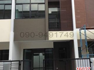 Reihenhaus zur Miete mit 3 Zimmer in Bang Khae, Bangkok