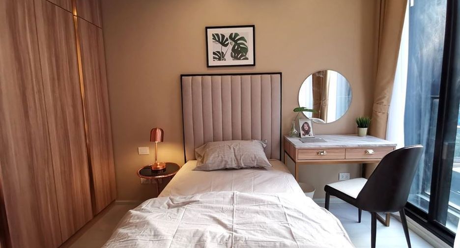For rent 2 bedrooms condo in Pathum Wan, Bangkok