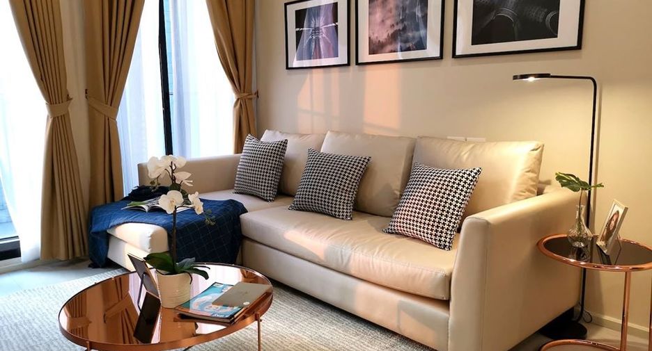 For rent 2 bedrooms condo in Pathum Wan, Bangkok