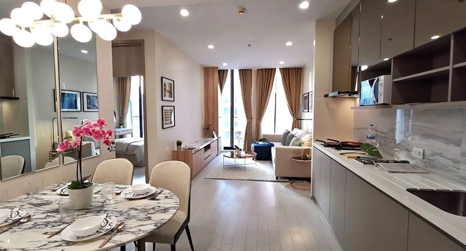 For rent 2 bedrooms condo in Pathum Wan, Bangkok