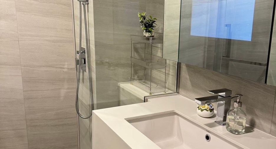 For sale 1 bed condo in Bang Rak, Bangkok