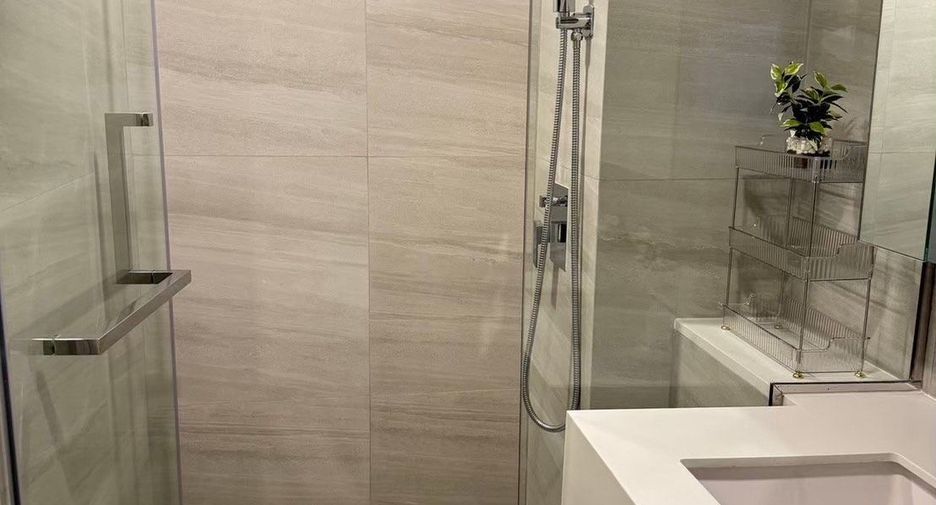 For sale 1 bed condo in Bang Rak, Bangkok