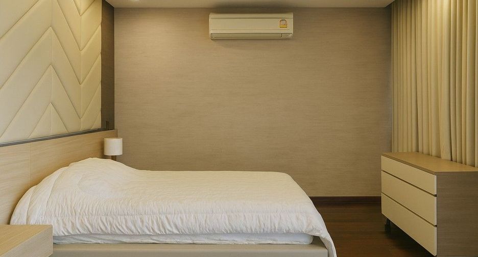 For rent 5 bedrooms house in Chatuchak, Bangkok