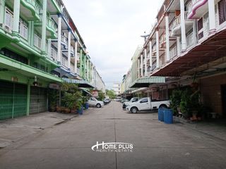 For sale 3 bedrooms retail Space in Bang Khun Thian, Bangkok