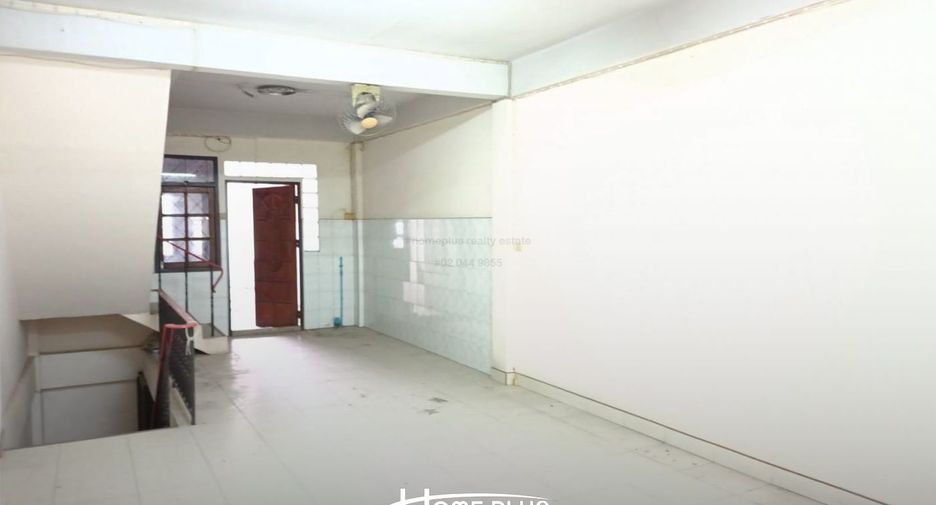 For sale 3 bedrooms retail Space in Bang Khun Thian, Bangkok