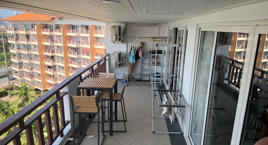 For sale 3 bedrooms condo in Bang Lamung, Chonburi