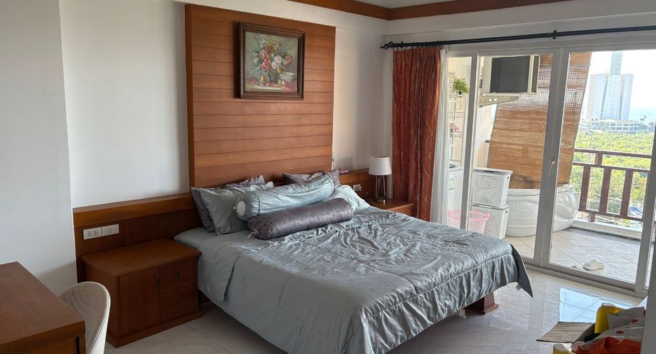 For sale 3 bedrooms condo in Bang Lamung, Chonburi