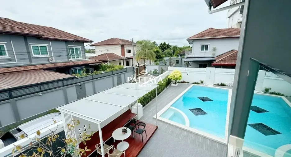 For rent and for sale 4 bedrooms house in Bang Lamung, Chonburi