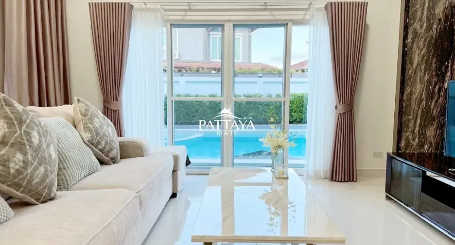 For rent and for sale 4 bedrooms house in Bang Lamung, Chonburi
