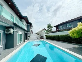 À louer et à vendre 4 chambres maison à Bang Lamung, Chonburi
