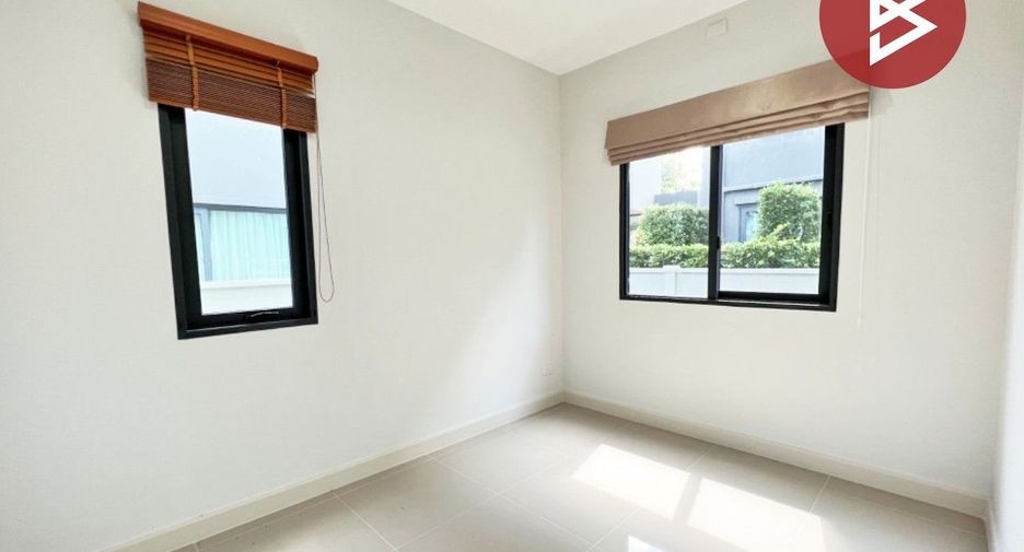 出售 4 卧室 独立屋 在 Nakhon Chai Si, Nakhon Pathom