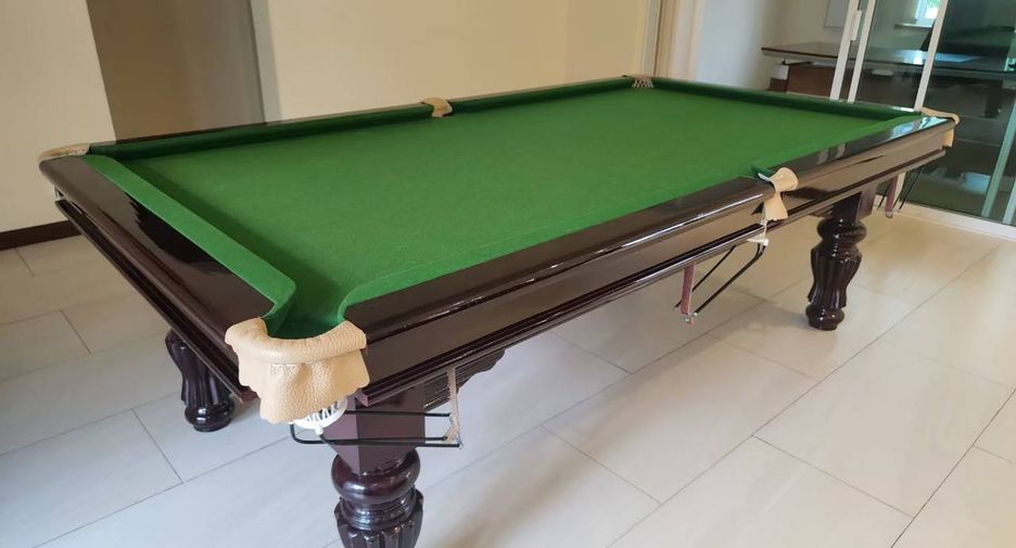 For rent and for sale 5 bedrooms house in Bang Lamung, Chonburi