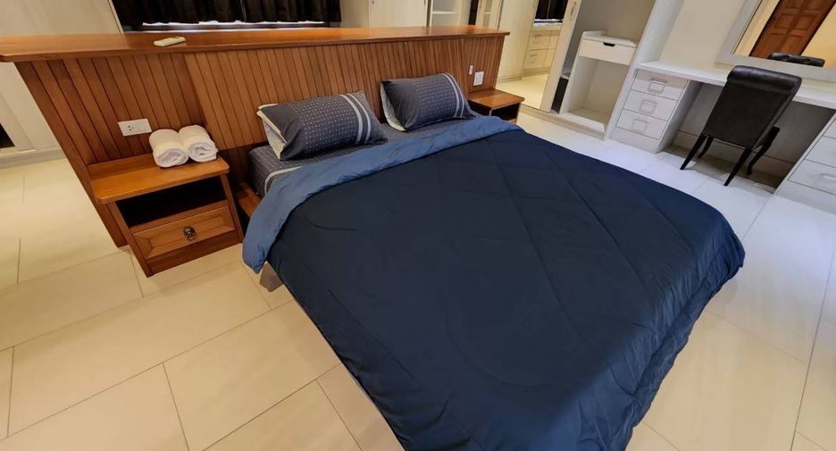 For rent and for sale 5 bedrooms house in Bang Lamung, Chonburi
