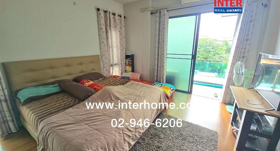 For sale 4 bedrooms house in Lam Luk Ka, Pathum Thani