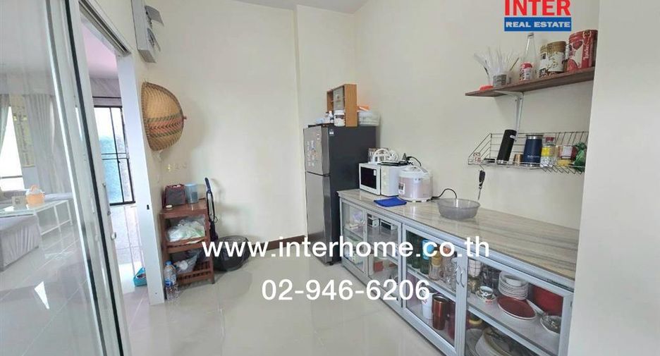 For sale 4 bedrooms house in Lam Luk Ka, Pathum Thani