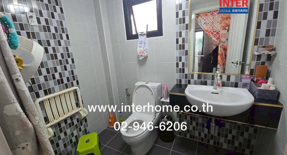 For sale 4 bedrooms house in Lam Luk Ka, Pathum Thani