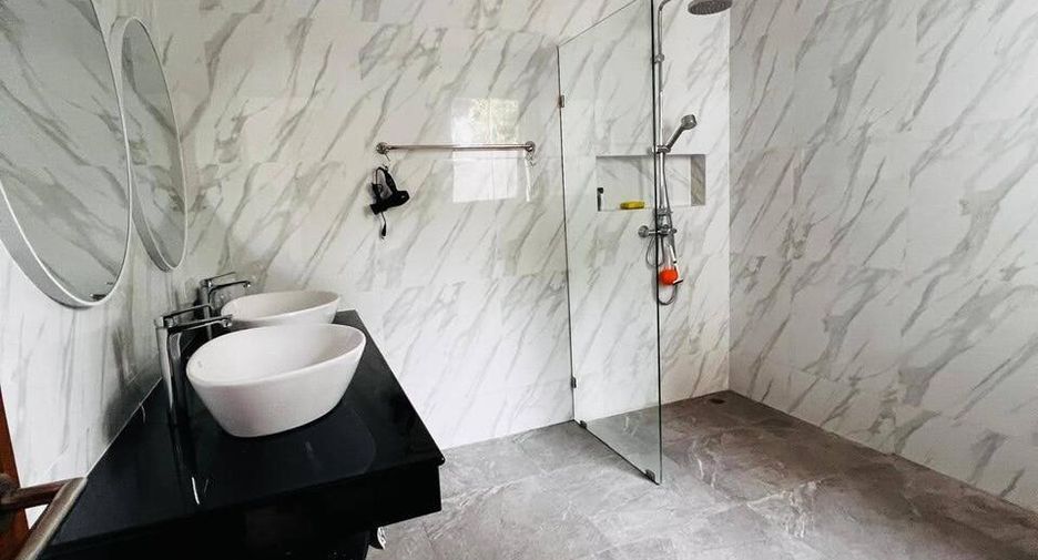 Villa zur Miete mit 3 Zimmer 