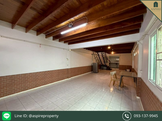 For sale 3 bedrooms townhouse in Huai Khwang, Bangkok