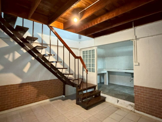 For sale 3 bedrooms townhouse in Huai Khwang, Bangkok