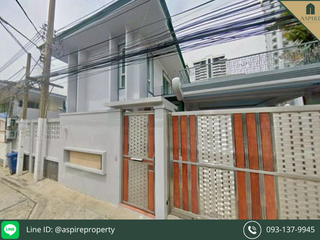 Haus zur Miete mit 4 Zimmer in Watthana, Bangkok