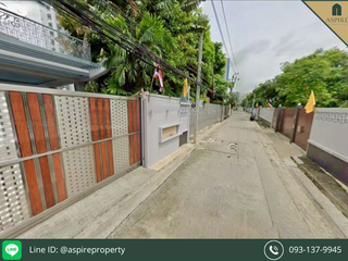 Haus zur Miete mit 4 Zimmer in Watthana, Bangkok