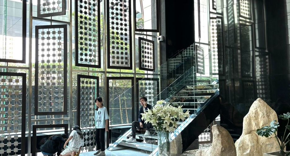 ให้เช่า 2 ห้องนอน คอนโด ใน คลองเตย, กรุงเทพฯ